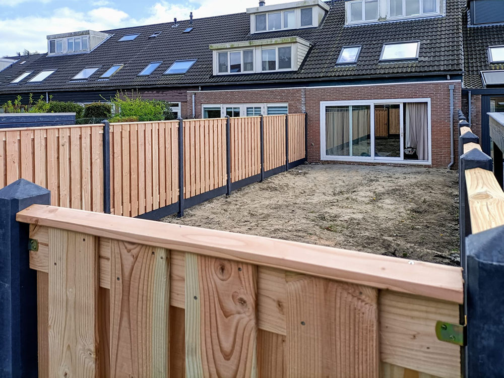 Montage: hout beton schutting