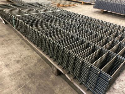 Dubbelstaafmat Ø 6/5/6 | Maas 5 x 20 cm | Breedte 200 cm | Hoogte 83 cm | RAL6009