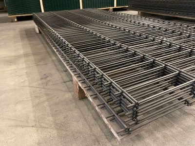 Dubbelstaafmat Ø 6/5/6 | Maas 5 x 20 cm | Breedte 200 cm | Hoogte 83 cm | RAL9005